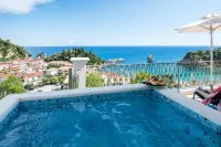 Irida Boutique Hotel - balcony