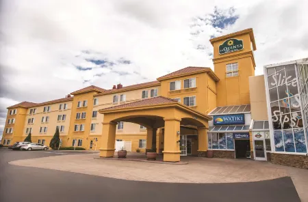 La Quinta Inn and Suites by Wyndham at WaTiki Waterpark