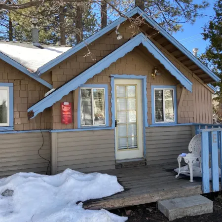 Snow Bear Lodge