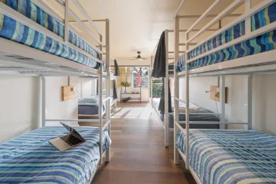 MAD Monkey Hostel Coogee Beach