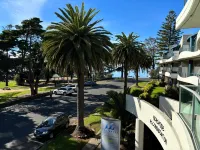 Waterfront@Waves