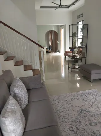 Kenka Homestay Отели в г. Imogiri