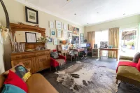 Khayamanzi Guesthouse