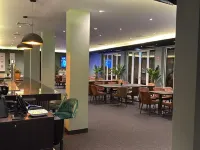Albufeira Lounge Hotel Отели рядом с достопримечательностью «Монтешору»