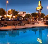 Temple Hotel - Uima-altaat