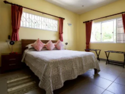 沖浪者海灘自助小屋酒店 塔卡馬卡酒店