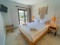 Niso Skiathos Hotels in Skiathos