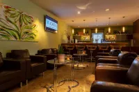 Acantus Hotel - Homestays