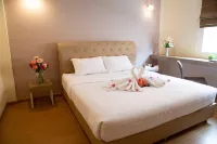 Venice Resort Hotels in Lam Luk Ka
