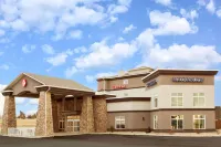 Ramada by Wyndham Drayton Valley Hotels in Drayton Valley