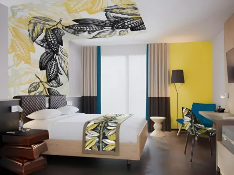 Swiss Chocolate by Fassbind Lausanne Photos