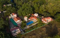 Paradise Villas & Resort