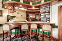 Onich Hotel & Lochside Beach Pods - bar