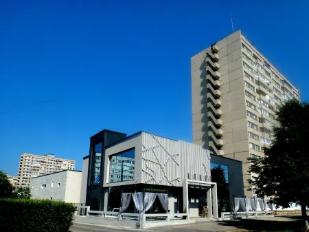 Кокон (Kokon) Отели рядом с достопримечательностью «Пляж Волна»