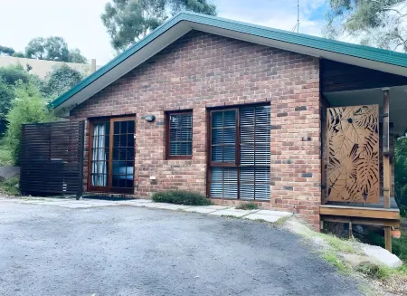 Hideaway Studio Accommodation Отели в г. Хобарт