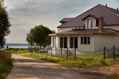 Bravis Hotel in zona The Varnitsky Trinity Monastery of St. Sergius