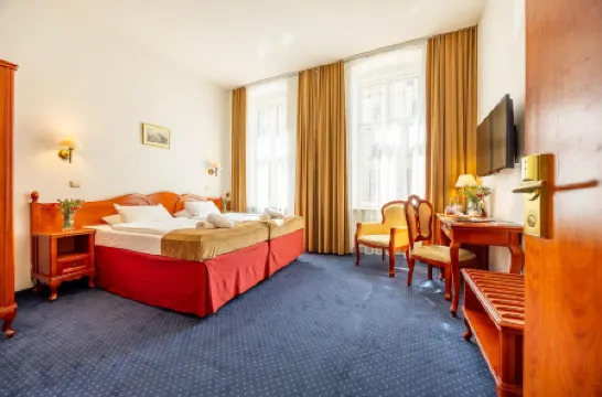 歐羅普斯基酒店