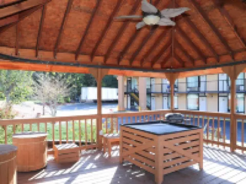 Super 8 by Wyndham Marion NC マクドウェルのホテル