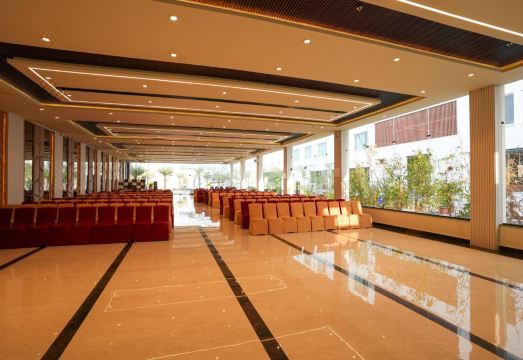 Town Square Suites
