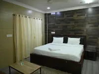 Coromandel Suites Hotels near Anna Nagar