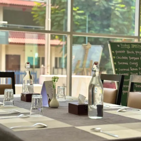 Hotel Sadhana Executive