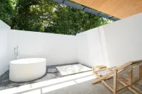 The Season Resort - 욕조