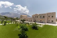 Margazi Areopolis Luxury Rooms - parking