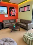 Breeze Lodge - Hostels