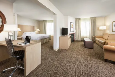 DoubleTree by Hilton Portland - Tigard Hotels in Tigard