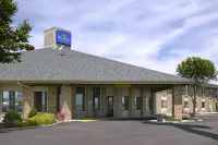 Baymont by Wyndham Tuscola Hotels in Arcola