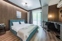 Snega Apart Hotel by Provence (Снега Апарт-отель) Отели рядом с достопримечательностью «Каро-фильм, кинотеатр»