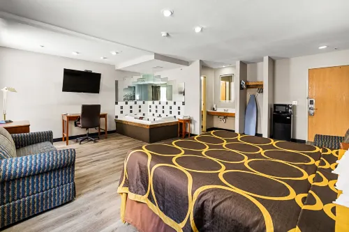 Super 8 by Wyndham Pittsburgh/Monroeville Hotels in Monroeville