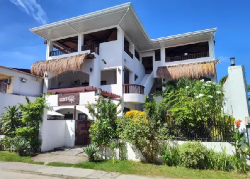 Sentro Suites Siargao فنادق في 