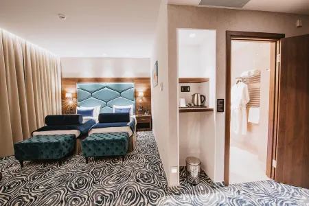 Бутик-отель Статус (STATUS)