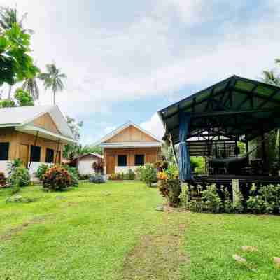 Bahandi Beach Lodge Hotel Exterior