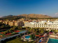 Hotel Santa Caterina Village Club Hotele w: Scalea