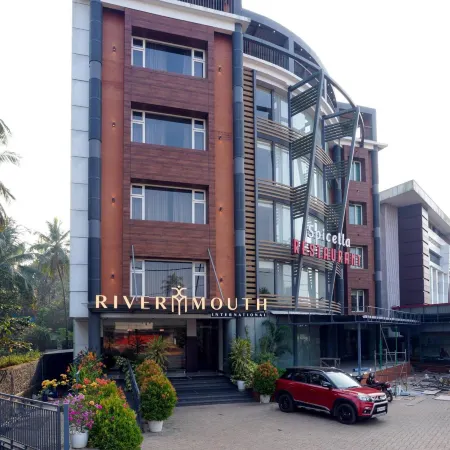 Nexstay River Mouth International