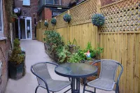 The Winter Garden Suites