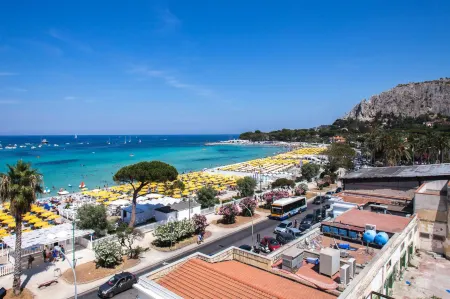 Mondello Beach - Rooms by the Sea