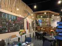 พริม แทรเวลเลอร์ส อินน์