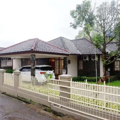 The Priangan Guest House @ Buniseuri Hotels in Benteng
