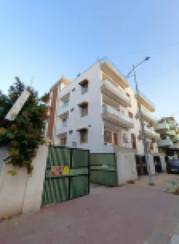 Hotel Aman Residency