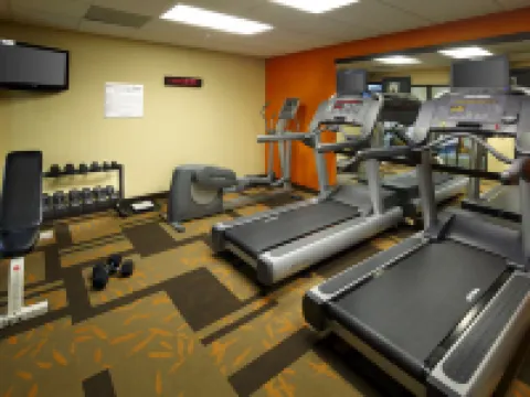 Courtyard Newark Granville Hotels in Newark