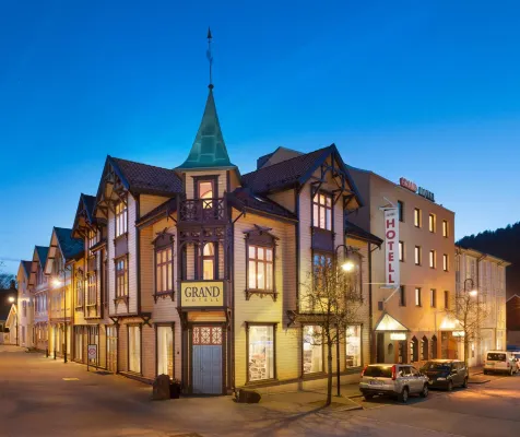 Grand Hotel Egersund Hotels in Sirevag