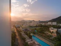 Canary Nha Trang Hotel Hotels near i resort