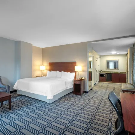 Hampton Inn & Suites Providence Downtown