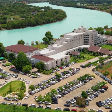 Suntara Wellness Resort & Hotel Hotels near Wat Thodrat Charoen Maneerit