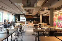 Via Amsterdam - Hostels