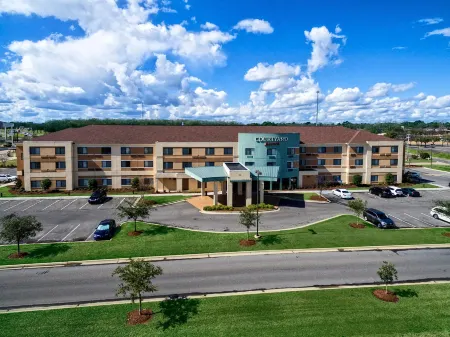 Courtyard Alexandria Отели в г. Вудворт