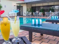 Hotel Grand Continental Kuching Hotels near Cat Monument